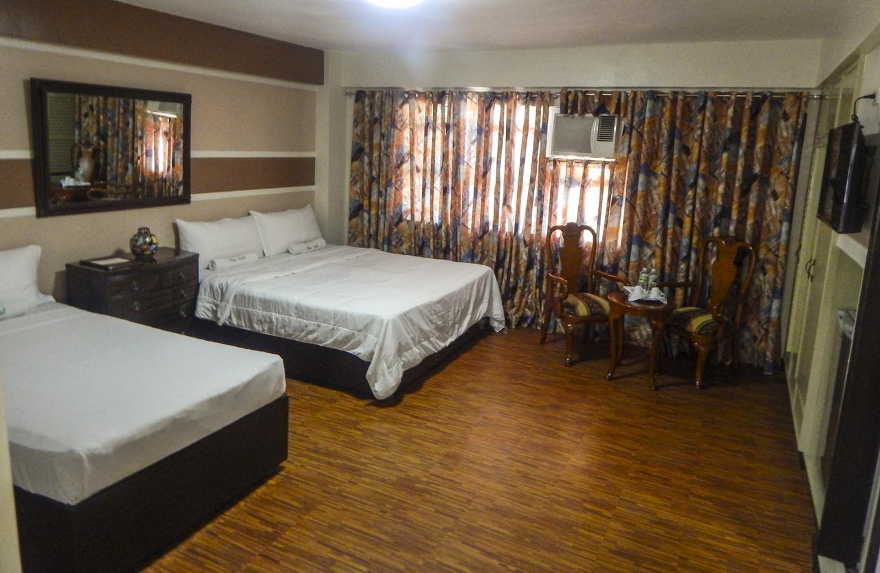 The Alpa Hotel And Restaurant Batangas Esterno foto