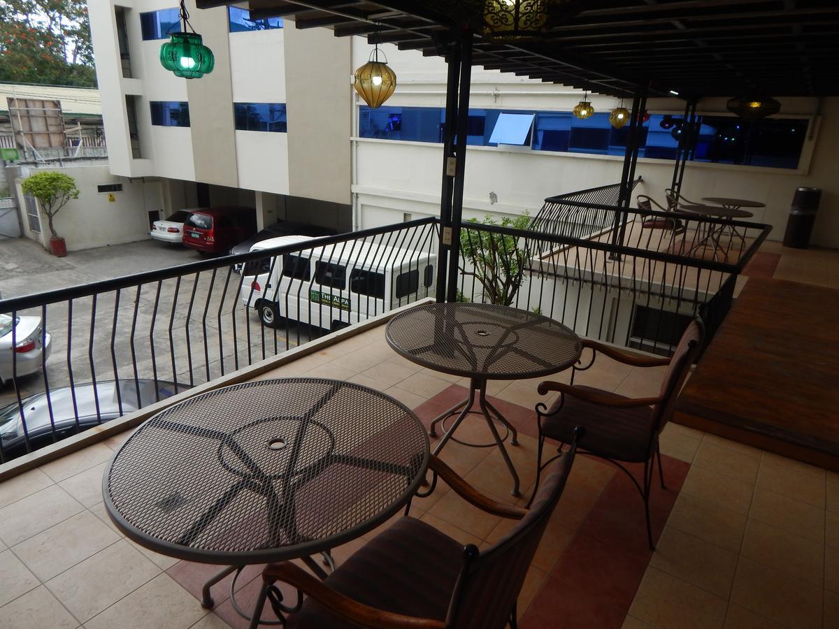 The Alpa Hotel And Restaurant Batangas Esterno foto