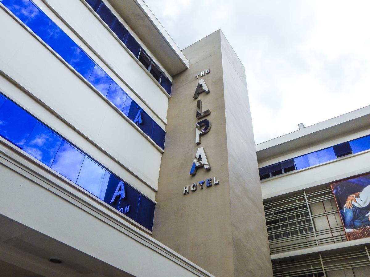 The Alpa Hotel And Restaurant Batangas Esterno foto