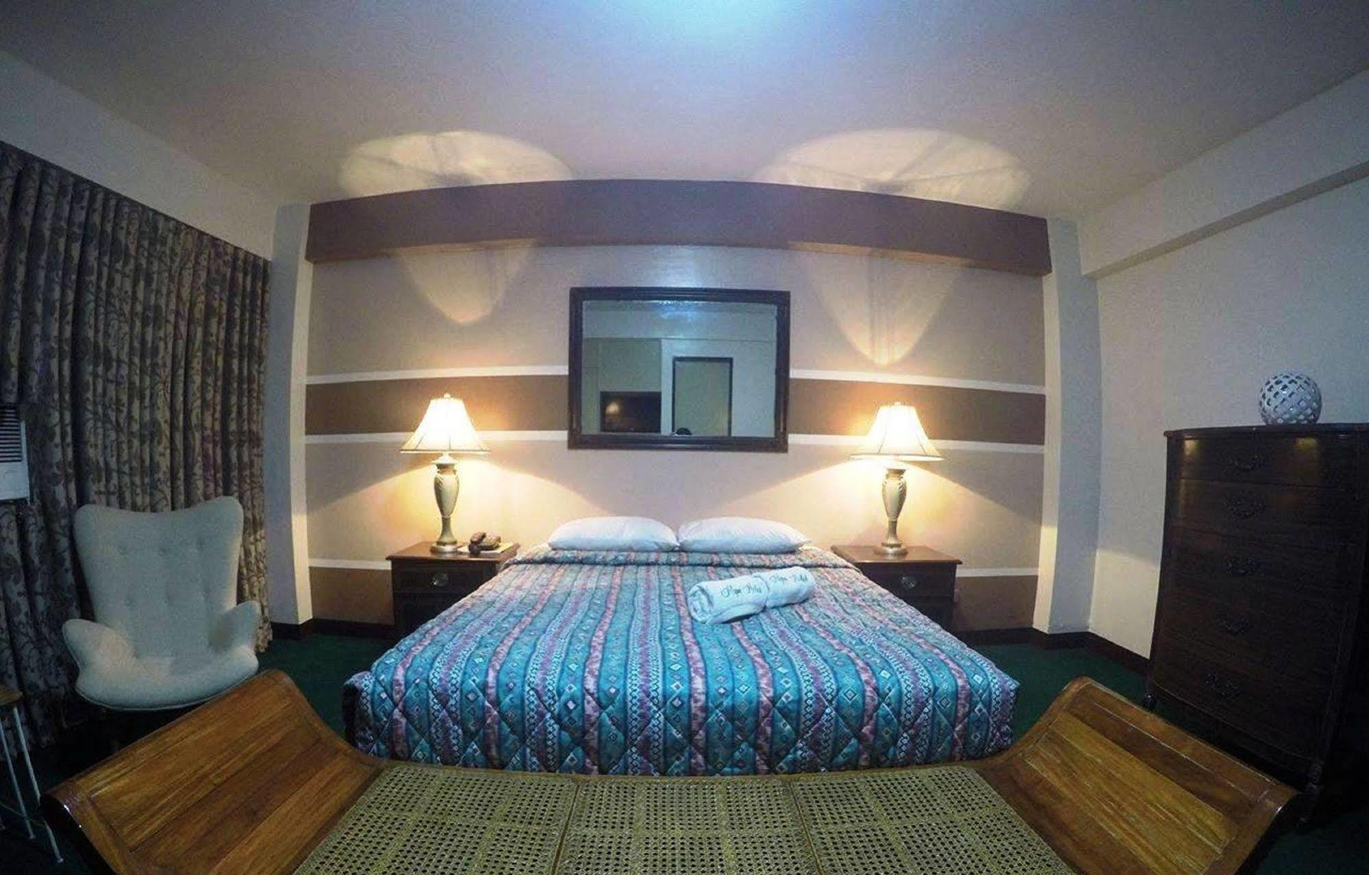 The Alpa Hotel And Restaurant Batangas Esterno foto