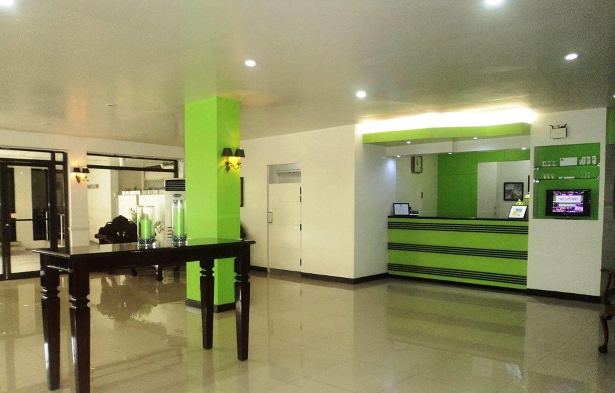 The Alpa Hotel And Restaurant Batangas Esterno foto